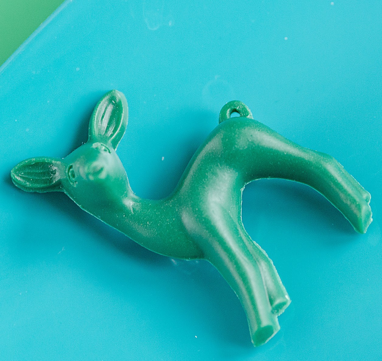 reggie deer brooch - forest green