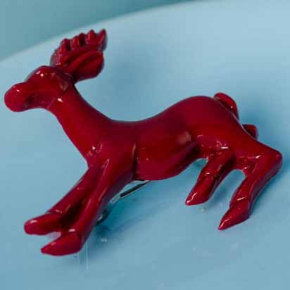 Reg junior deer brooch - wine red