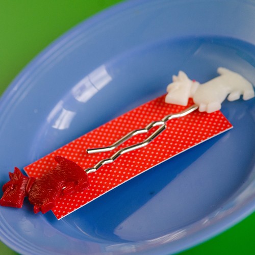 Jarvis scottie dog hair slides - white and red