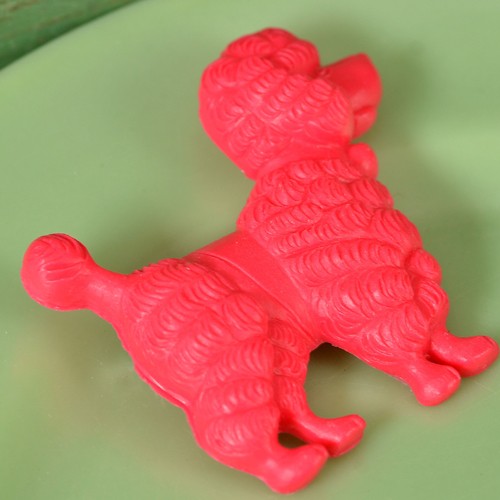 Harald poodle brooch- cerise