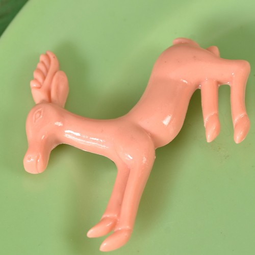 reg senior deer brooch- peach puff