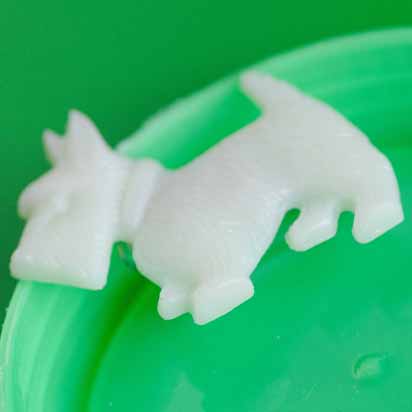 Jarvis scottie dog brooch - white