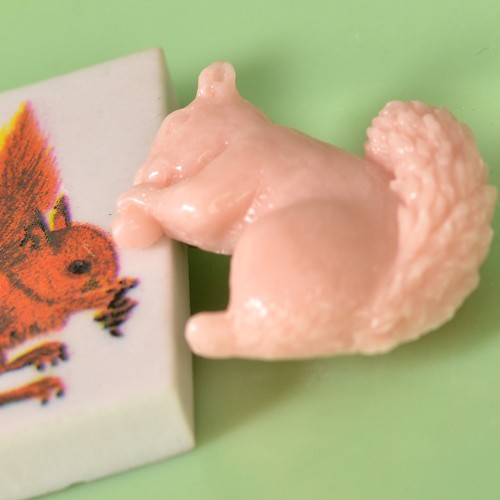 wardy squirrel brooch- blush