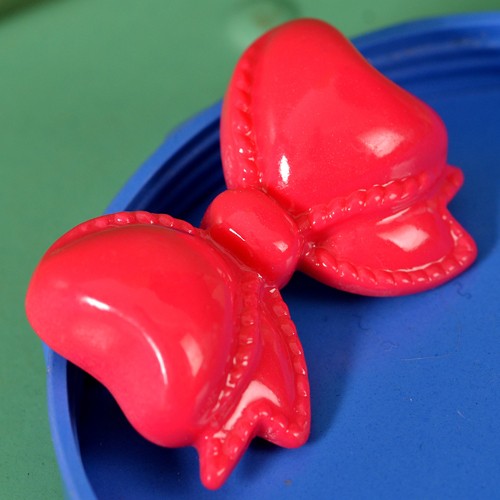 Margo bow brooch- cerise