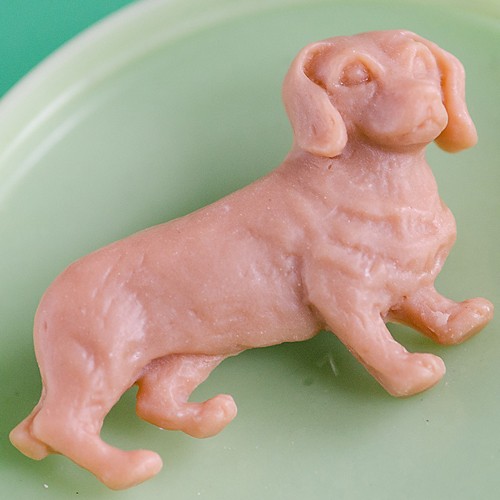 Ron dachshund brooch - camel