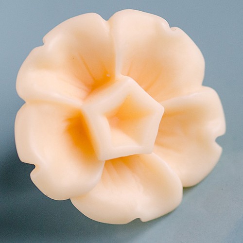 Grace flower brooch - cream