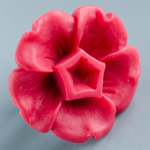 Grace flower brooch - raspberry