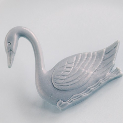 maris swan brooch - cadet blue