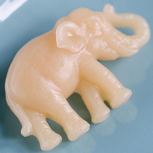 Ernest elephant brooch - cream
