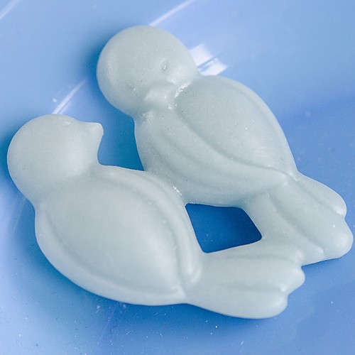 Sid & betty bird brooch- pale blue