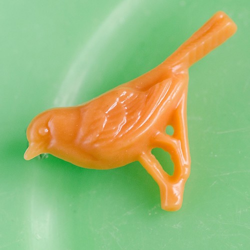 Louis bird brooch - apricot