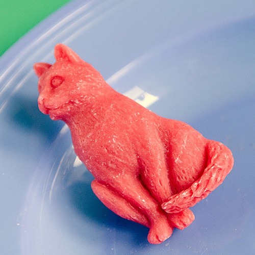 Pepper cat brooch- red