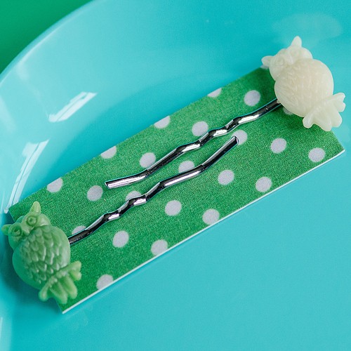 gladys hair sides - cream and green