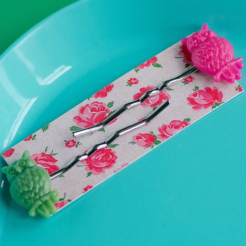 gladys hair sides - vivid pink and green