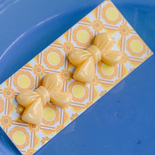 margo bow earrings - yellow