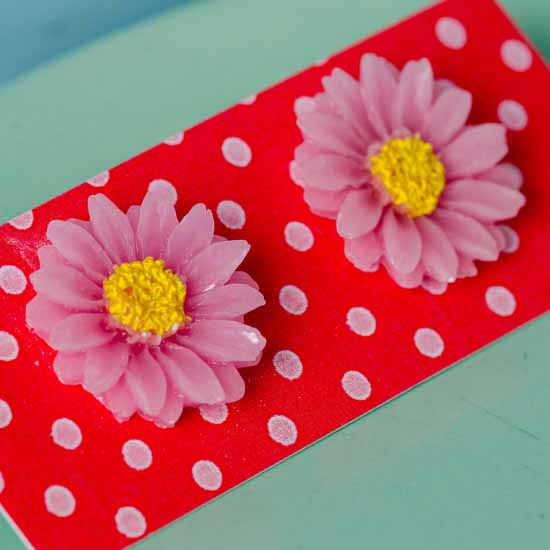 hazy daisy earrings - bright pink
