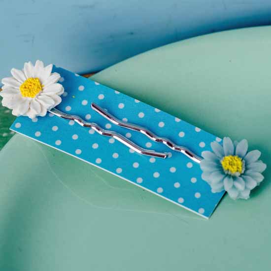 Hazy daisy hair slides - pale blue and white