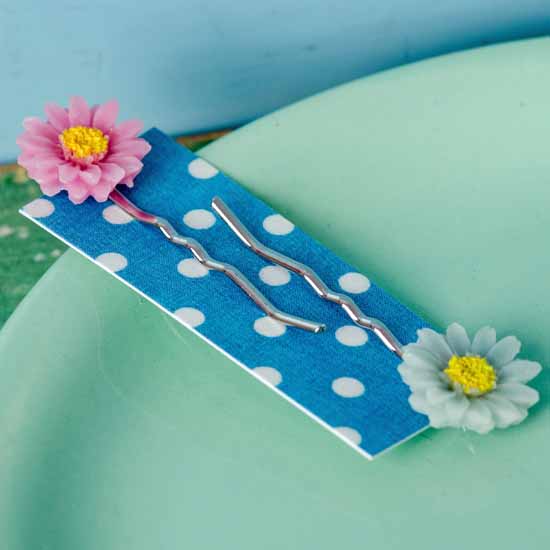 Hazy daisy hair slides - bright pink and muted blue