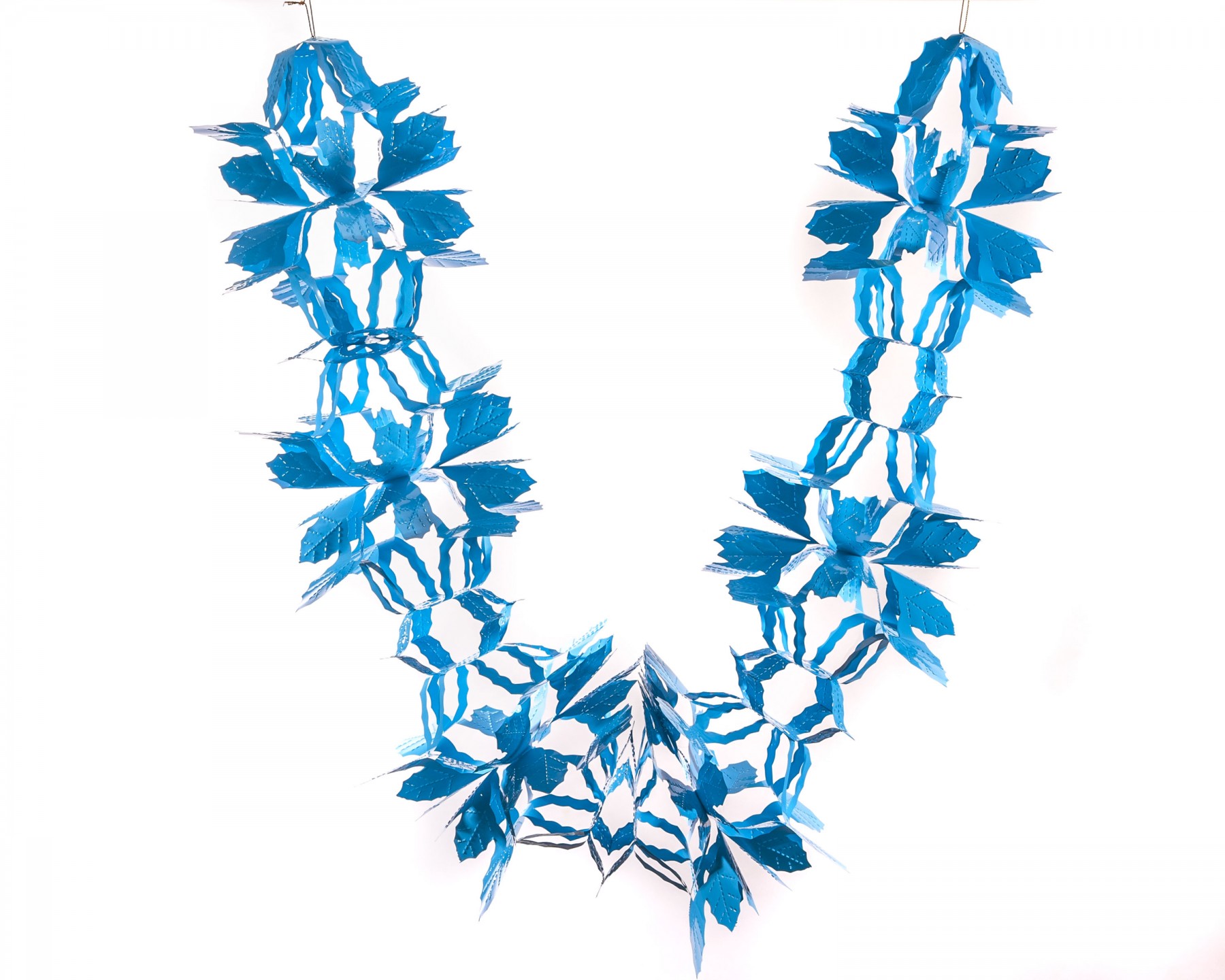 pull out garland - blue