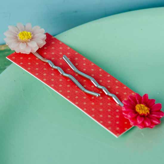Hazy daisy hair slides - muted pink and vivid pink