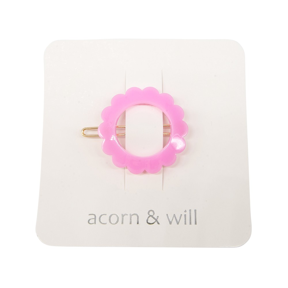 scalloped circle hair clip