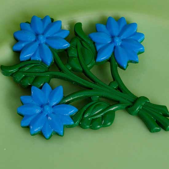 Maud bunch of flowers brooch - cornflower blue
