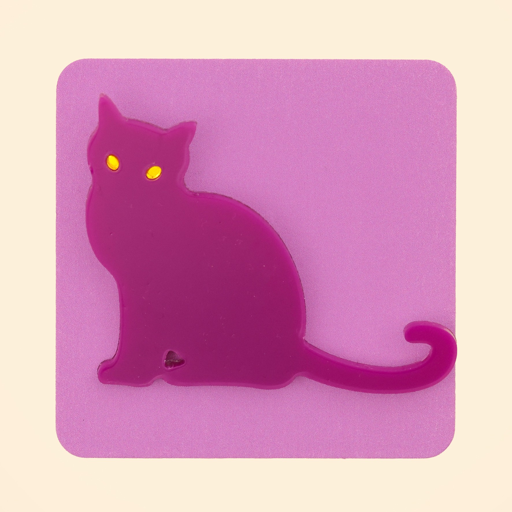 hallfy cat brooch