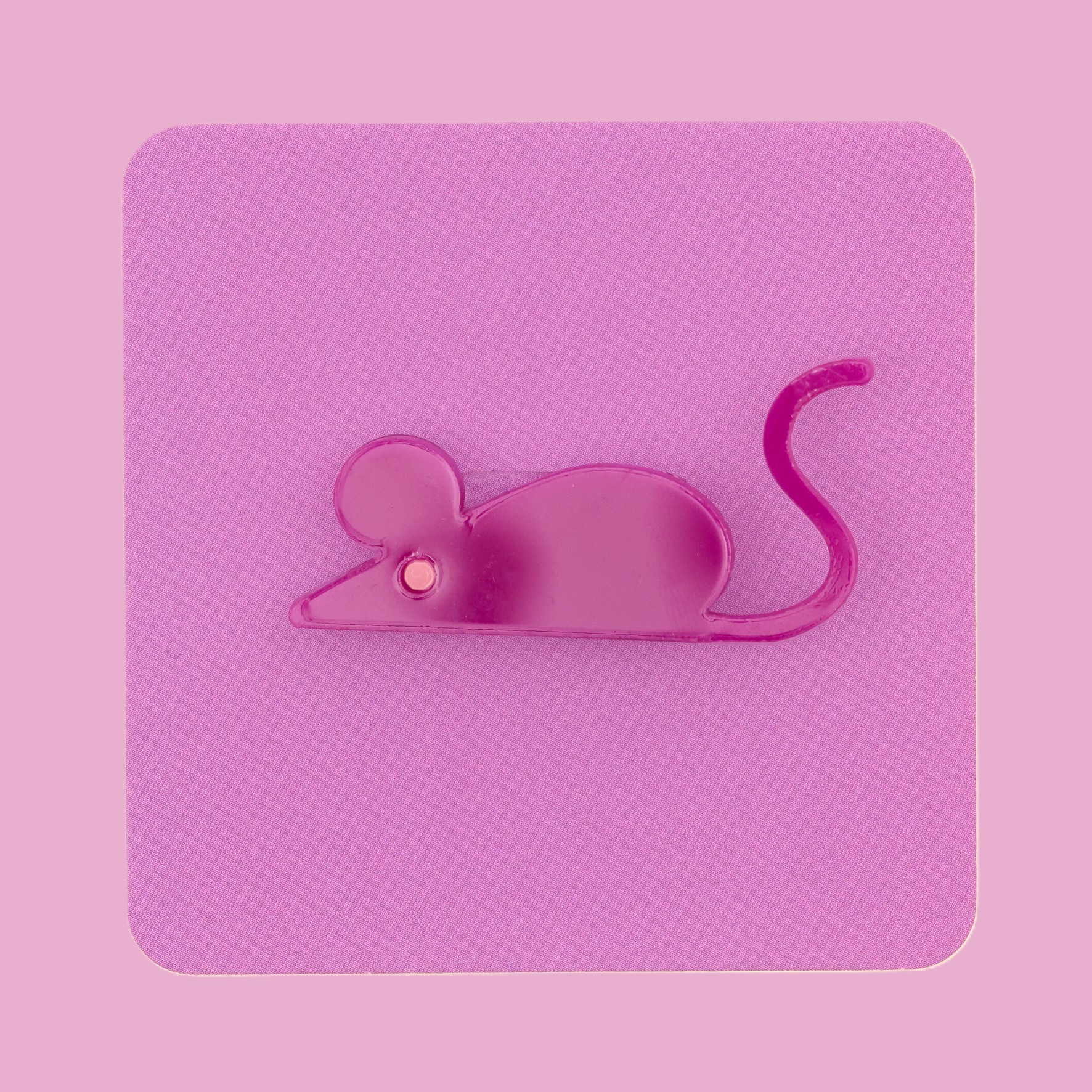 Mary mouse brooch