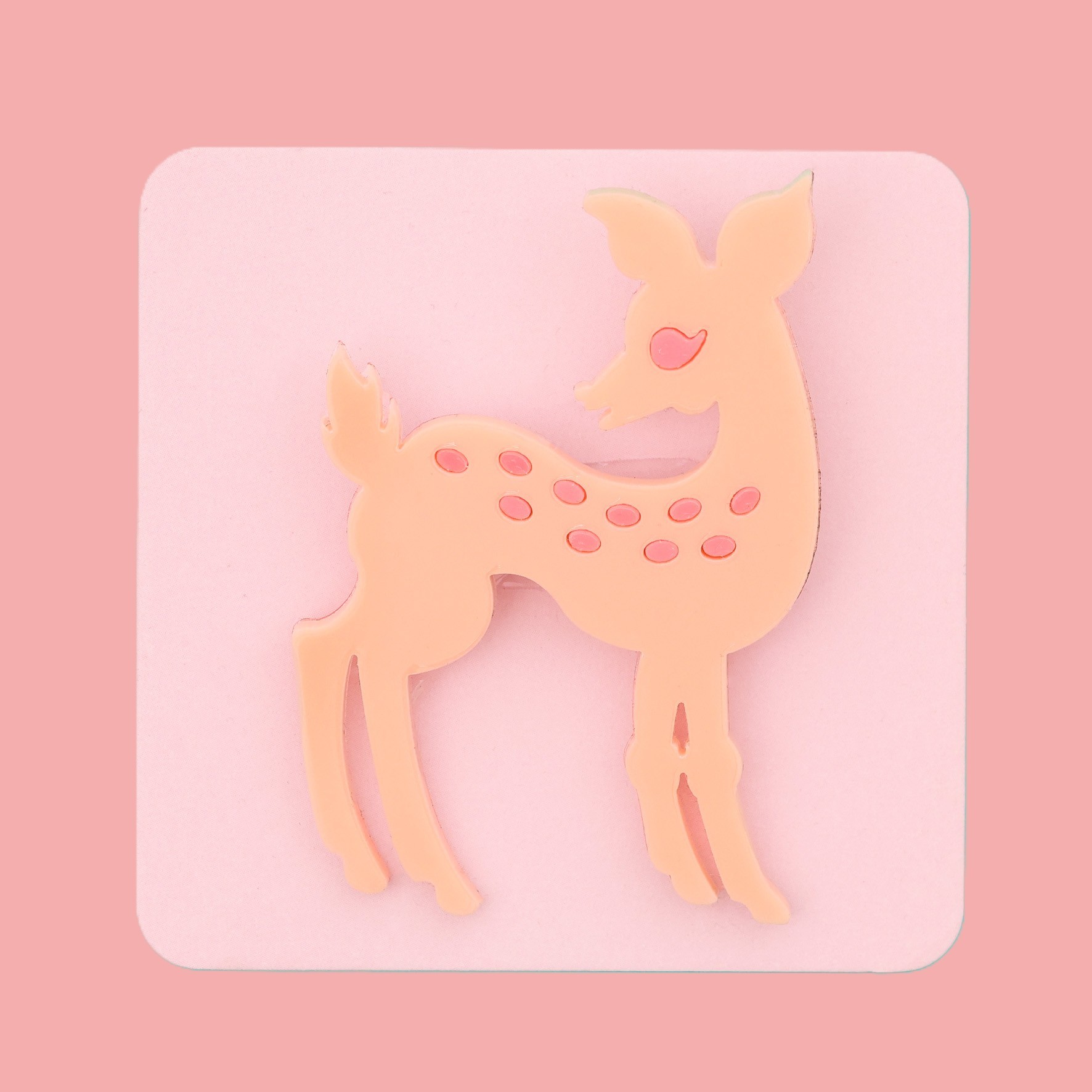 Em deer brooch