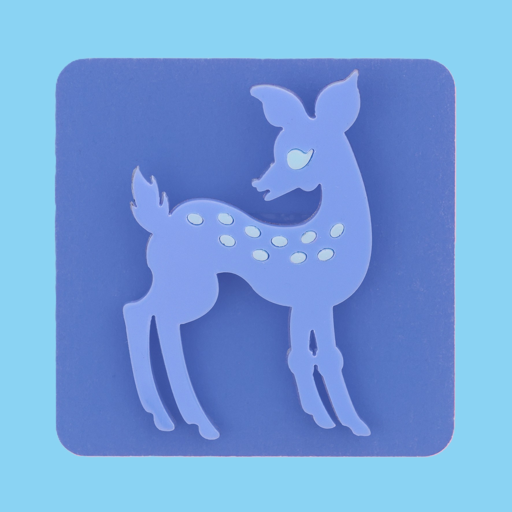 Em deer brooch