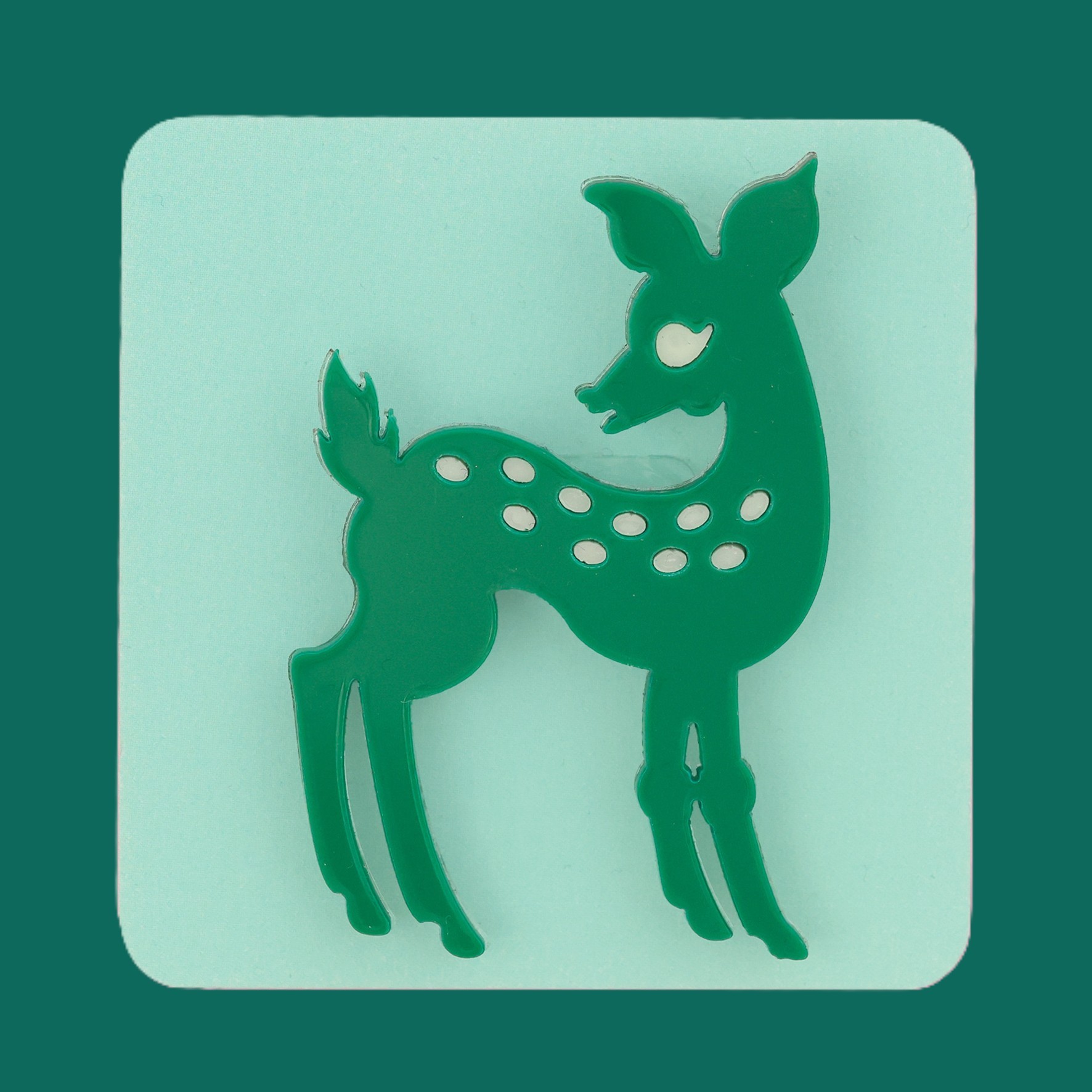 Em deer brooch