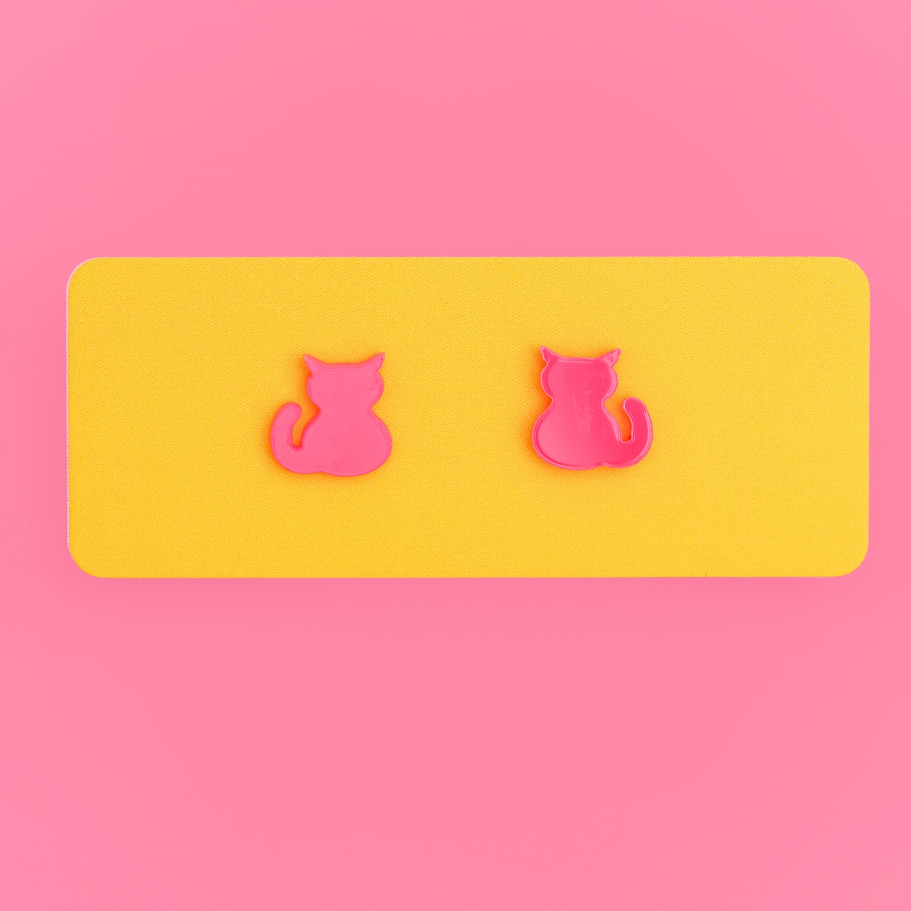Pepper cat earrings