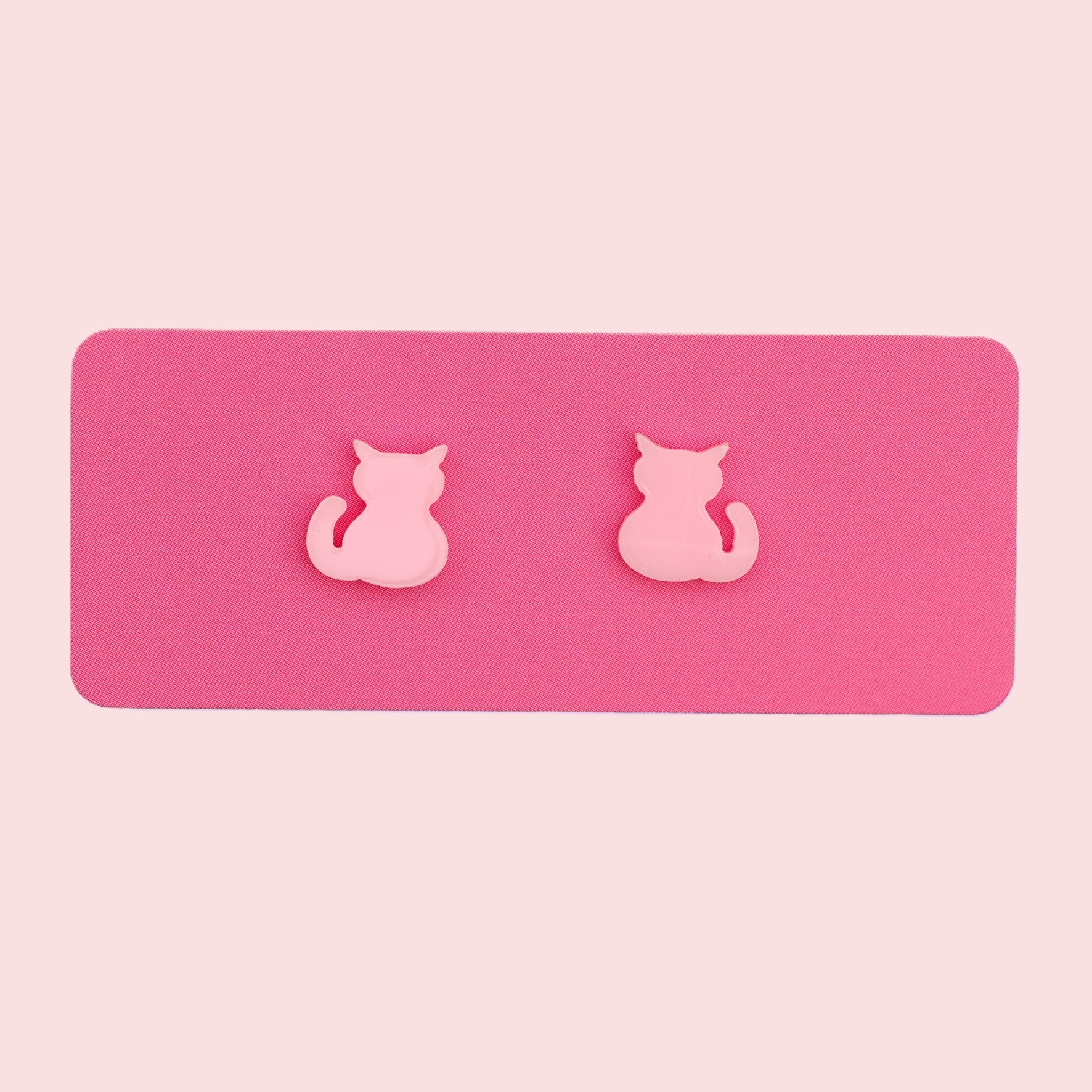 Pepper cat earrings