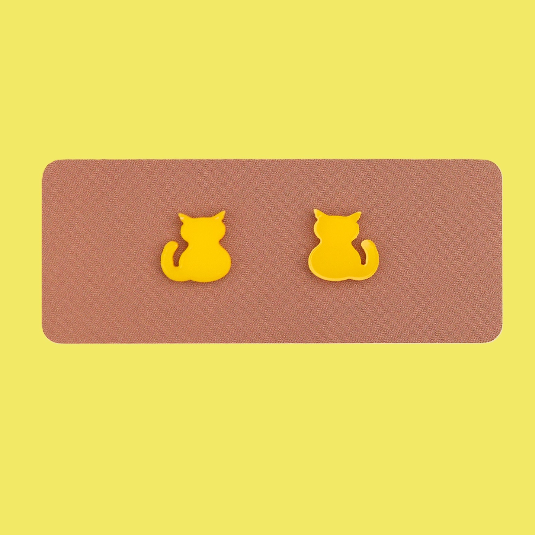 pepper cat earrings