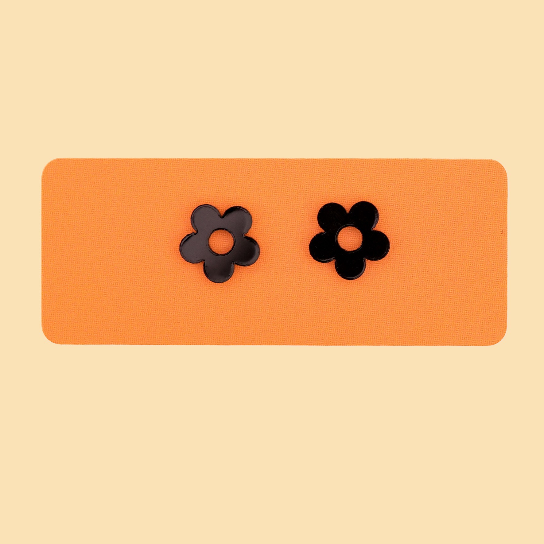 Annie flower earrings