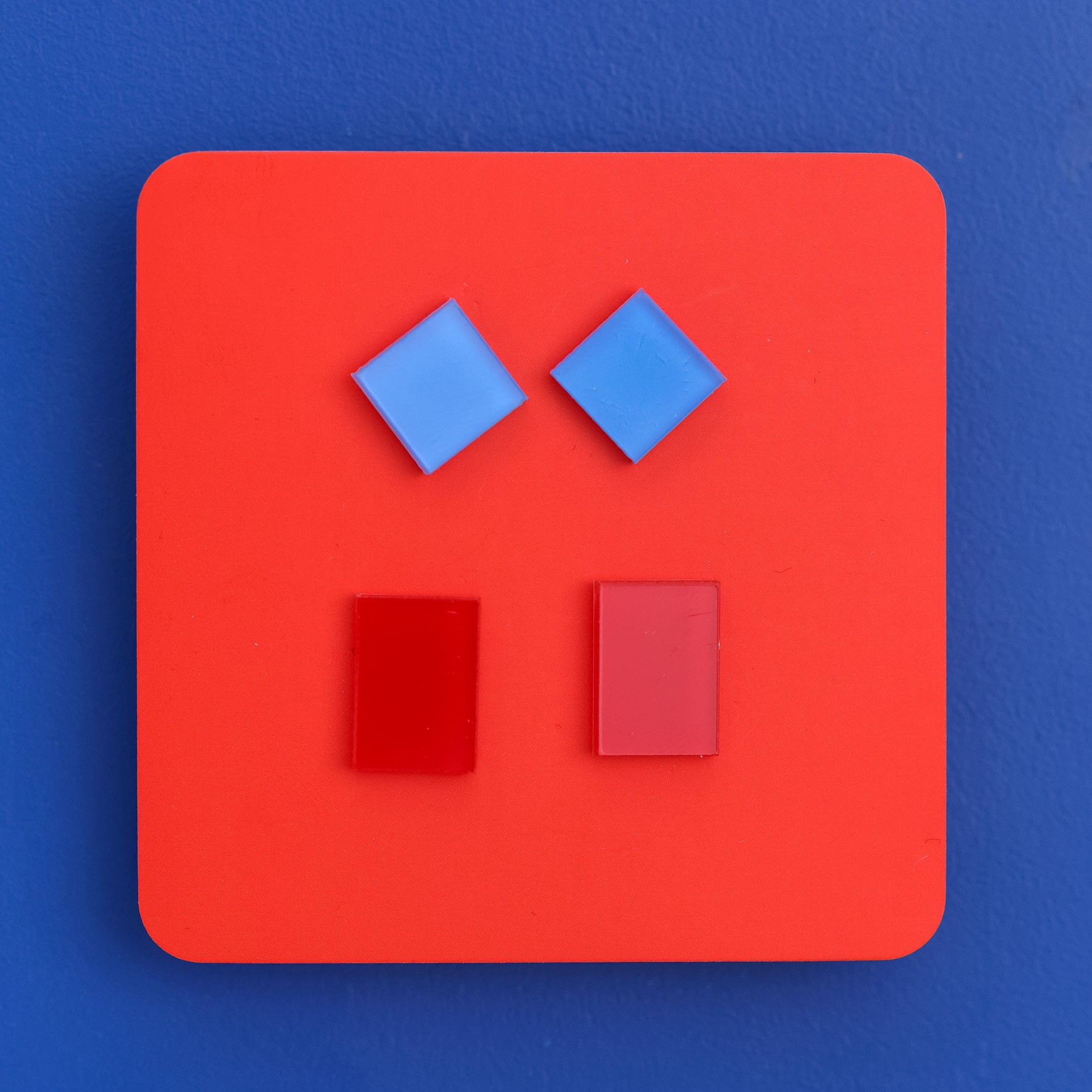 Duo of will shapes earrings