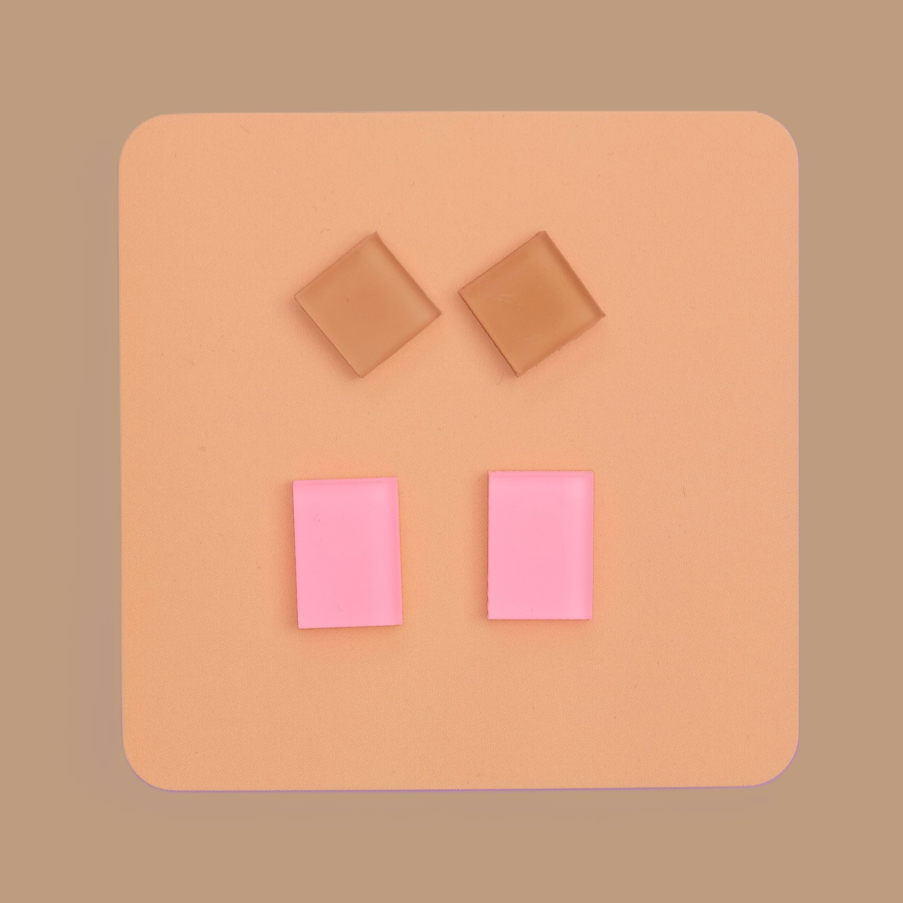 Duo of will shapes earrings