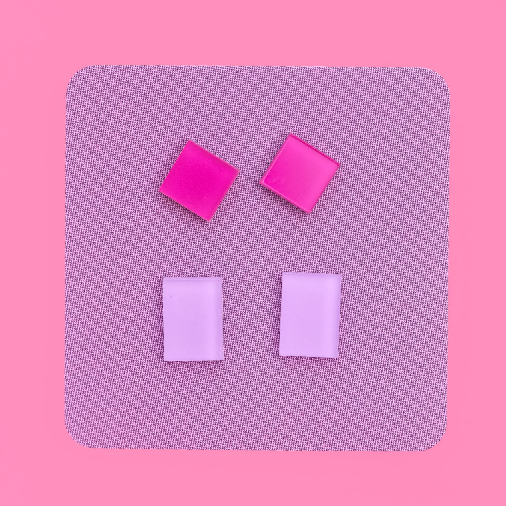 Duo of will shapes earrings