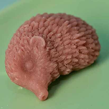 zack hedgehog brooch - grape