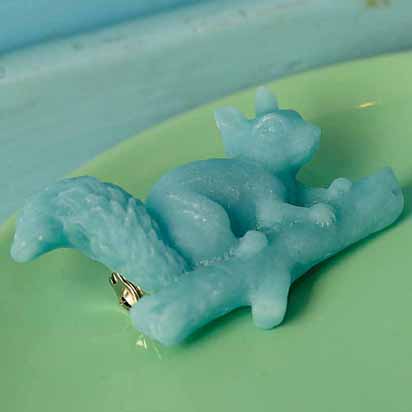 wardy outdoors squirrel brooch muted blue