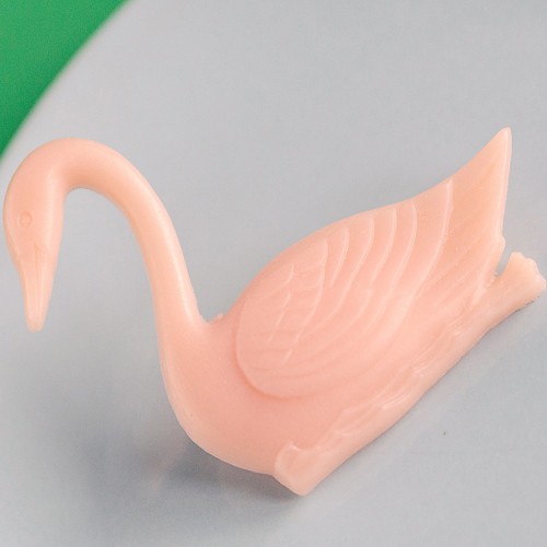 Maris swan brooch - muted pink