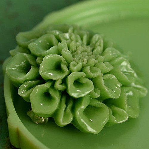 Tolly flower brooch - jade green