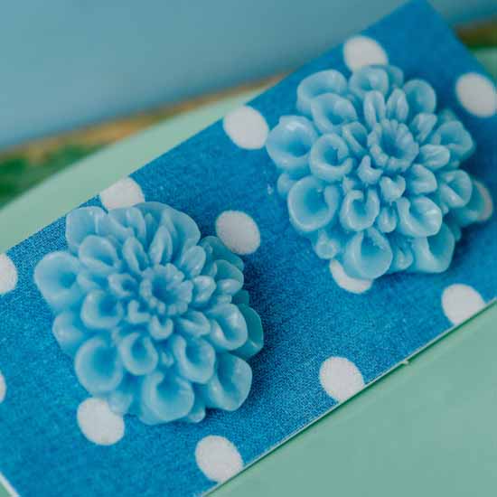 Tolly flower earrings - pale blue