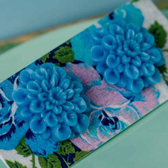 Tolly flower earrings - dark blue