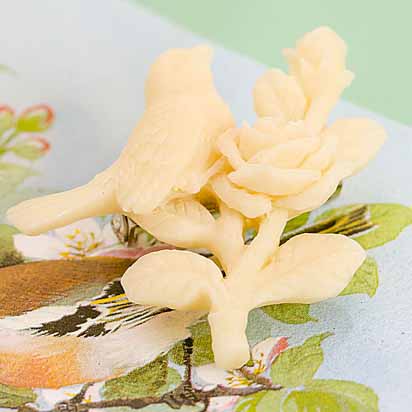Louis outdoors bird brooch- creamy vanilla