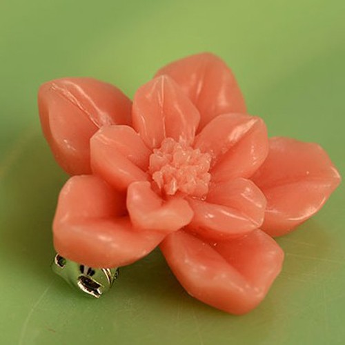 Cynthia brooch - coral