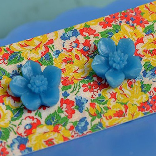cynthia earrings wee - bright blue