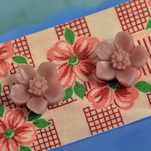 cynthia earrings wee - woodrose