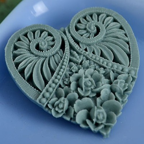 Meg statement heart brooch - blue grey