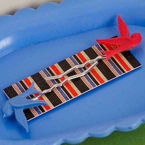 Mrs pea bird hairslides - powder blue and red